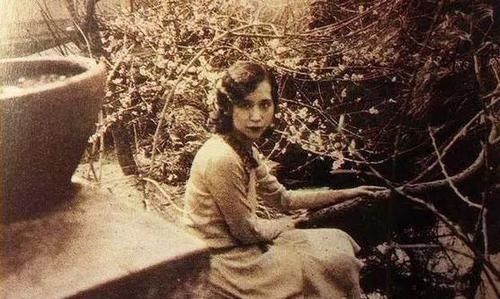 张爱玲|她是张爱玲生母,出身名门晚年却成工厂女工,临终前想见女儿被拒