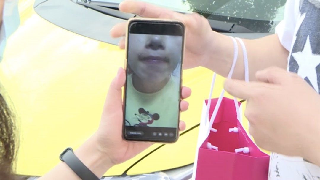 雅诗兰黛|用2000块手机的他,给妻子买了套近4000块的护肤品,结果老婆过敏了