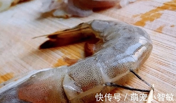 煮虾,不管是活虾还是冻虾,下锅前牢记3点,虾肉才会鲜嫩无腥味!