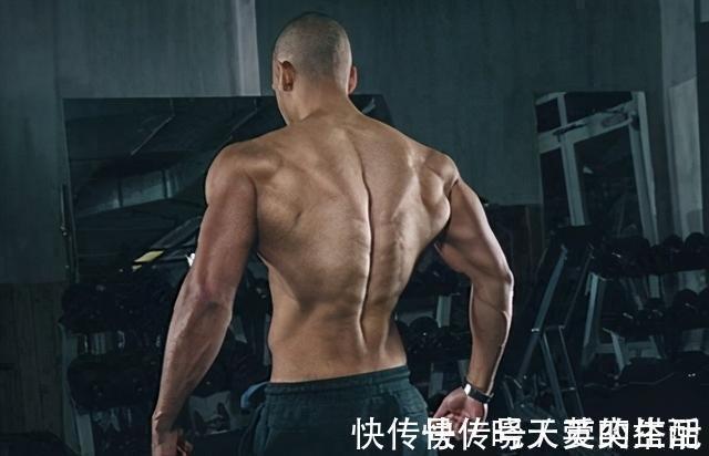 脊柱|锻炼背部肌肉有技巧，3个瑜伽动作可解决，同时放松背部肌肉
