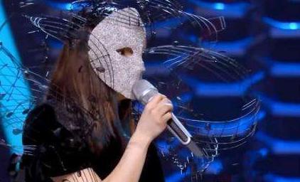 徐佳莹|她婚后参加《蒙面唱将》,开口就被认出来,观众戴面具有用