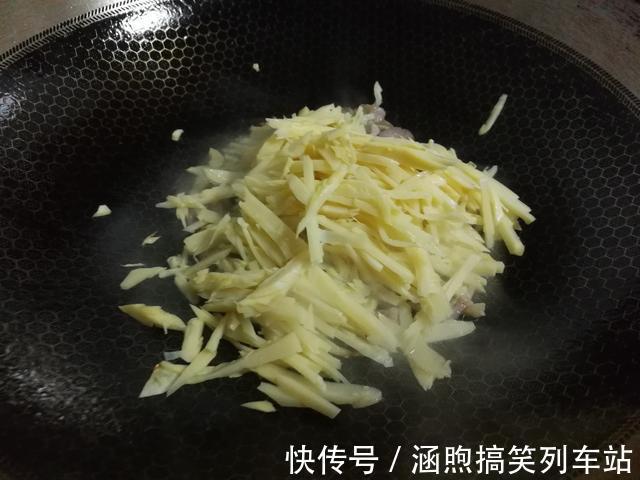 咸肉|吃多了油腻的食物？来尝尝“笋丝小炒”：解腻爽口，做法简单