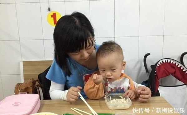 食物|2岁男童呕吐不止，紧急送医，医生忠告这些食物孩子一口也别吃