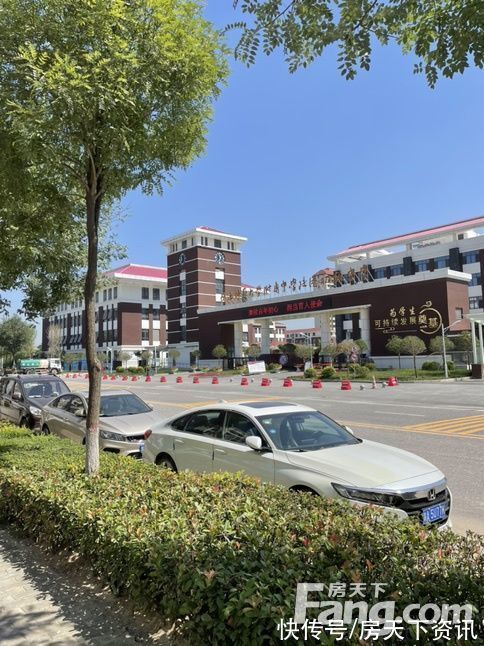 置业顾问|融创时代奥城好不好？置业顾问从项目现场发回新组图