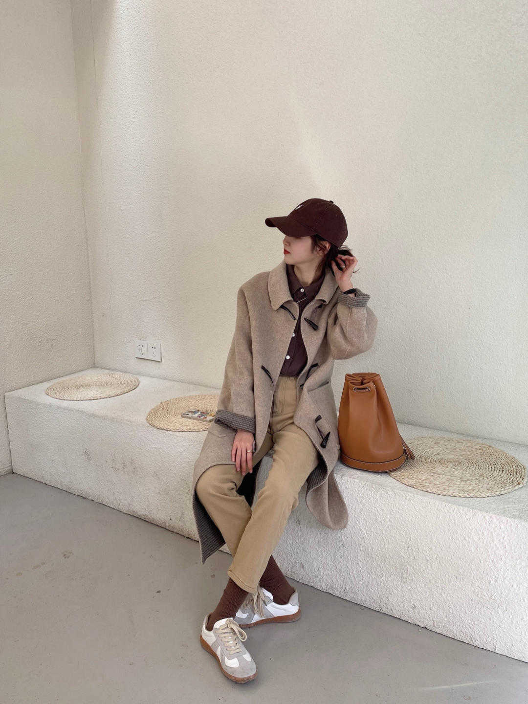 烟管裤 40+的女人选什么裤子合适？烟管裤、小喇叭裤简约洋气，超好看