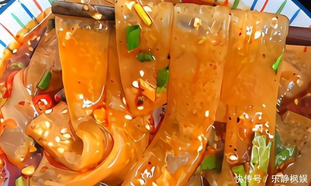  宽粉不止煮火锅，换种做法酸辣过瘾，巨解馋巨好吃，比猪肉还解馋
