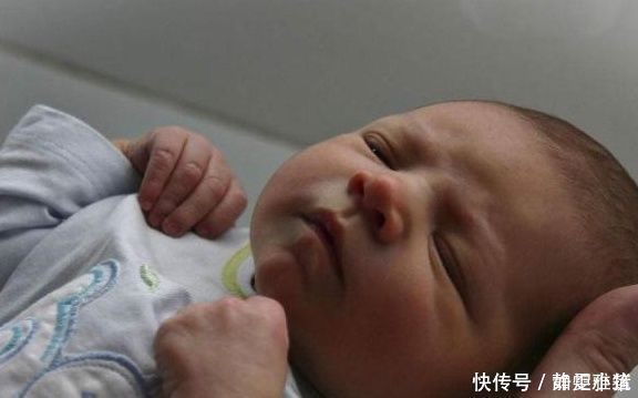 发育|宝宝出生后,如果有这4个特点,说明在妈妈肚子里发育的不错