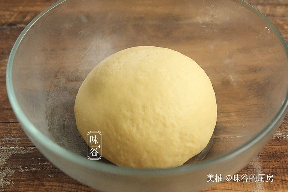 面包别再买了，自己在家做，不用烤箱不用水，松软香甜好吃不上火