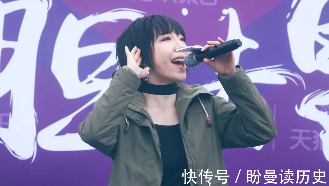 亞軍|從代言費(fèi)1.3億到縣城賣唱,曾經(jīng)的好聲音亞軍,如何走到這步的?