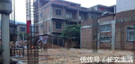 建好|晒晒我家的新别墅,200万建好包装修,在我们村还排不上名次