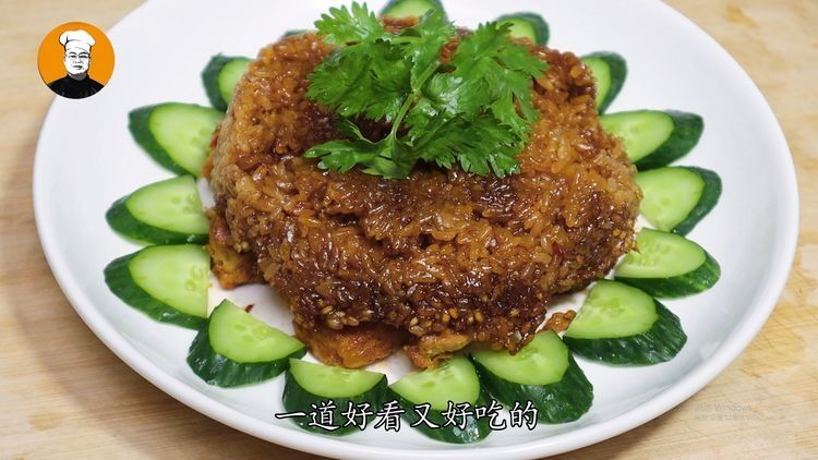 我家五花肉从不红烧，淋入2个鸡蛋，不炒也不炖，软糯不油腻