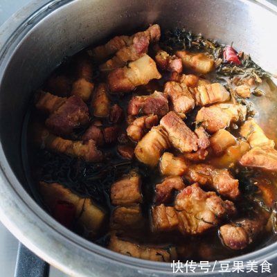 大厨|跟饭店大厨学的梅干菜生煎包的做法，果然好吃到没朋友