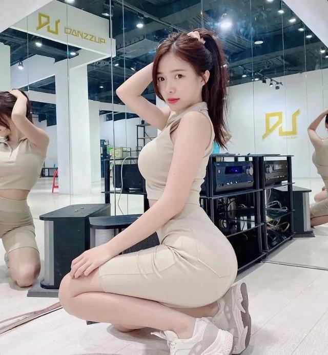 好身材|22岁大学生爱健身,颜值身材双双在线,网友:魅力确实不一般