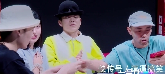 看老外穿汉服、写汉字、发红包!《这街4》让中国风吹向世界