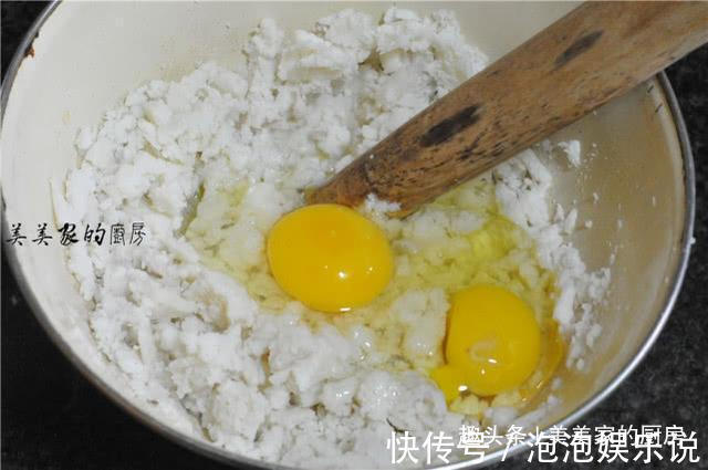 儿子最爱的早餐,不放一滴水,柔软又蓬松,空口就能吃5个!