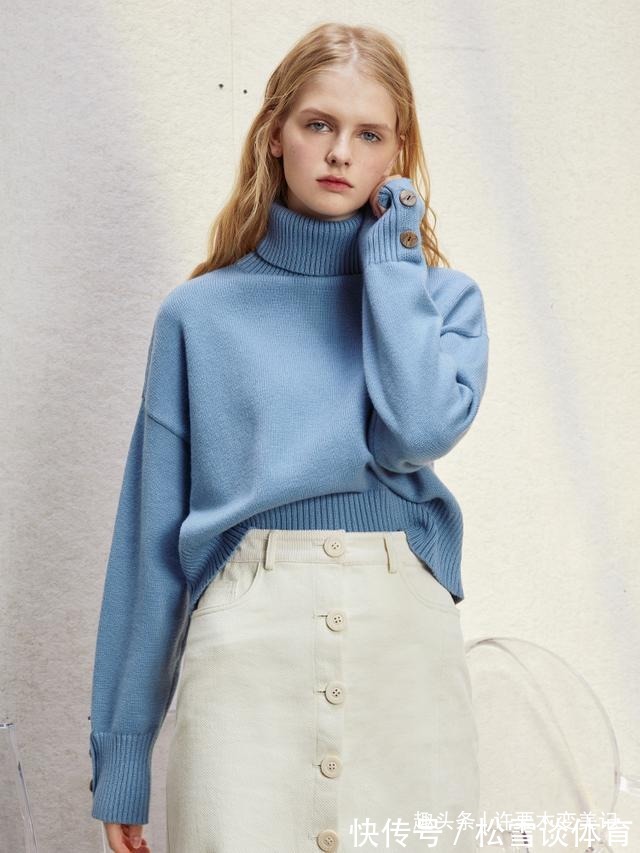 红+ 秋冬季,毛衣就买这4个“显白色”,高级不说还减龄,黄皮也能穿