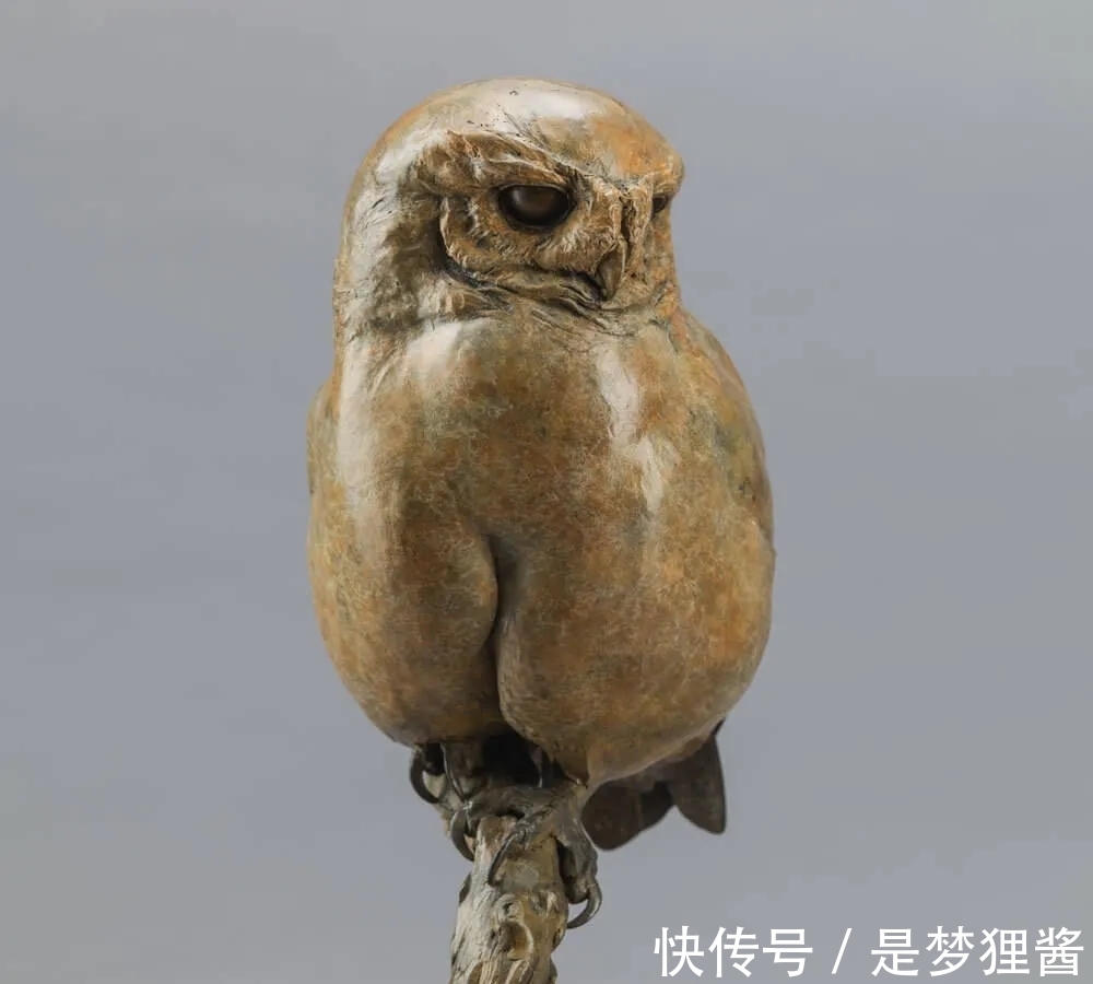 形象派!细致到肌肤纹理的动物雕塑大师