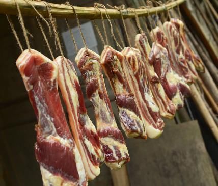 保鲜膜|腌腊肉时，10斤肉用几斤盐最合适？原来一直都放错了，难怪不好吃