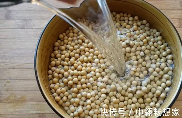 开胃|一斤黄豆，2斤辣椒，教你一个最独特做法，开胃下饭，放一年不坏