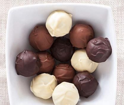 零食|女生出门容易晕车,包里适合放着慢慢吃的零食,话梅上榜,很实用