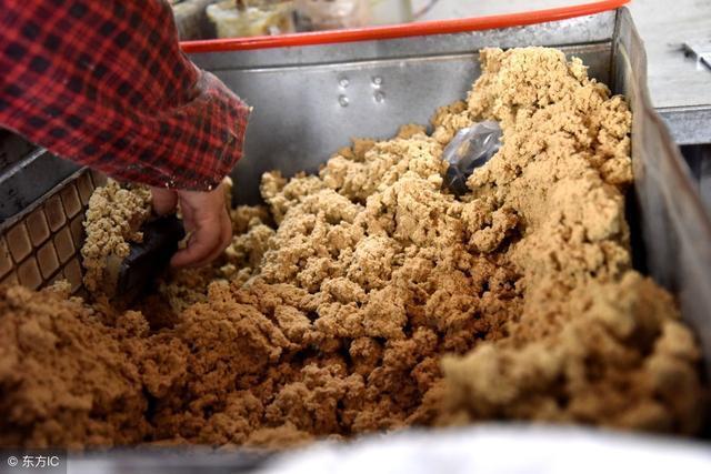 艾绒|睡前将3个药材放在肚脐上,就能驱寒除湿,预防百病!