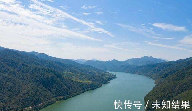 严陵#苏轼一首词登上虎年春晚,展现富春江美景,且蕴含丰富哲理
