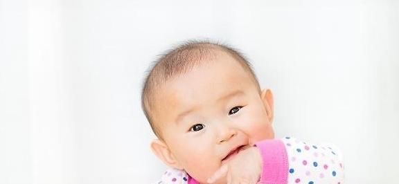 身体|宝宝长身体时,尽量少吃3种“食物”,可能不利“身体发育”