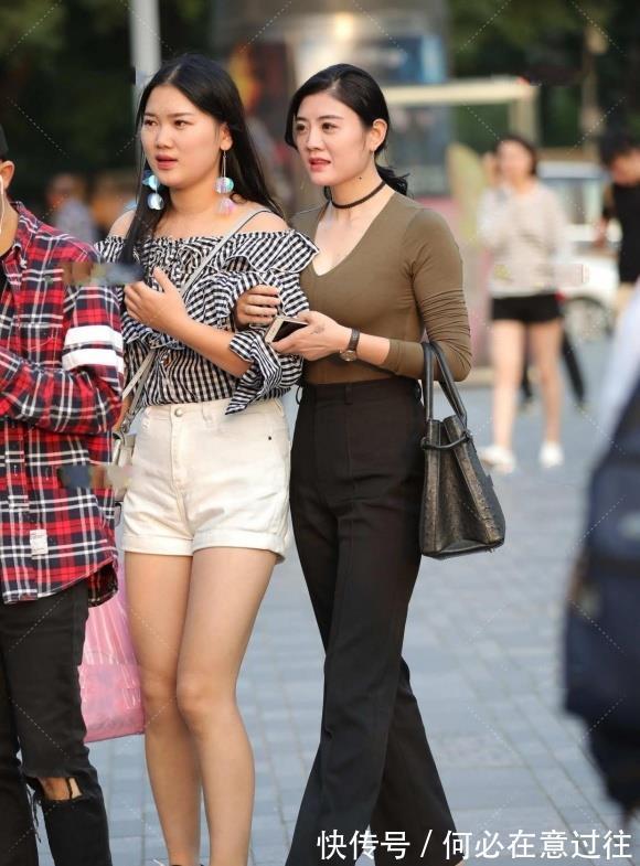 墨绿色|女生会穿搭就是美，墨绿色打底衫配直筒裤，清新恬静有魅力