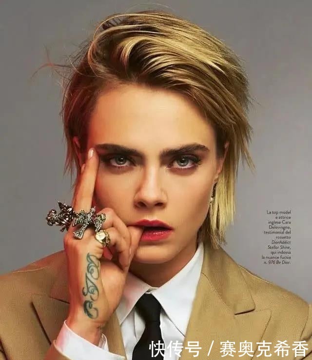 顶级蓝血奢侈品最爱美人颜PK战,你更Pink哪种颜?