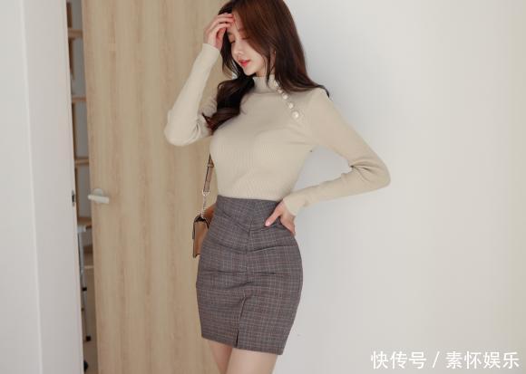 穿搭|女神孙允珠：高领斜扣包臀裙，御姐范十足，小表情太可爱