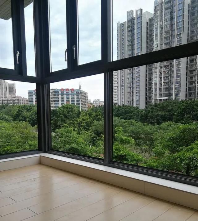 方案|你家阳台只晒衣服太浪费了,试试6种封阳台后方案,让家多10平