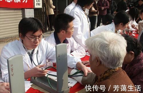 预防高血压|远离高血压有方法!日常做好3件事,血压“乖乖听话”不上升