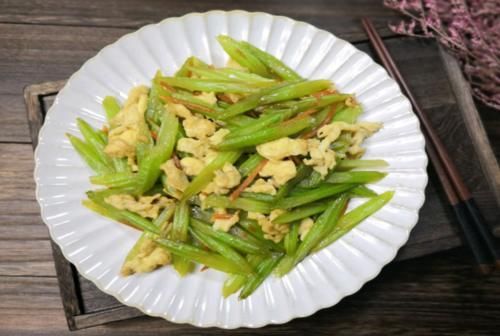  孩子|冬天，吃大鱼大肉不如它，简单炒一炒，营养极高，孩子特爱吃