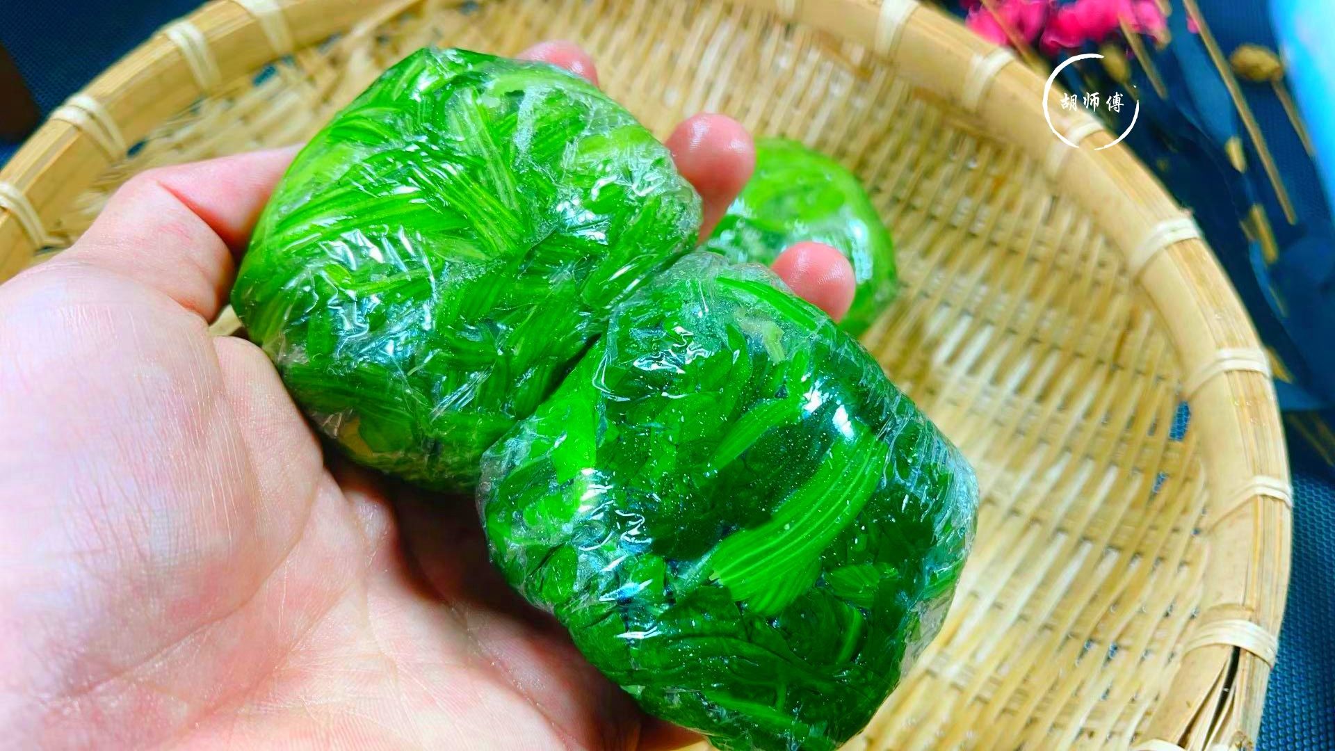 它是天然补脑菜，现在正当季，每周吃2次，头脑聪明，记忆力更强