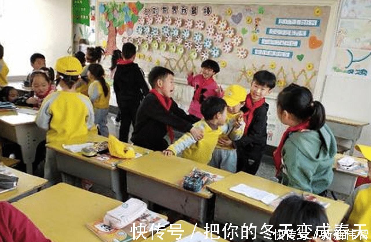 掌掴|“你凭什么还手?”儿子受欺负还手反被惩罚,宝妈气不过掌掴老师