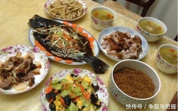 早餐|“中国糊弄式早餐”悄然兴起,伤害孩子身体健康,父母还觉得省事