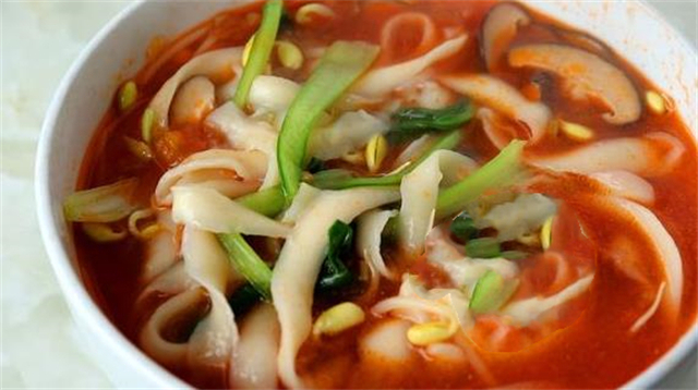 想吃刀削面不用出去吃,手把手教你在家做出来,劲道爽滑,超简单!