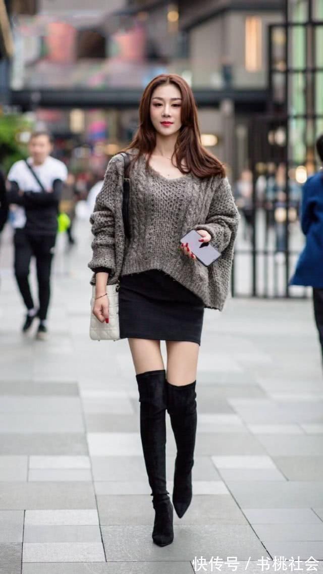 辣妈 漂亮大方的裙子搭配女人味十足,简洁唯美也让你更加的自信