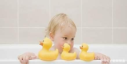 水温|这6个时刻,孩子再脏也不能洗澡,容易把娃变成“病秧子”