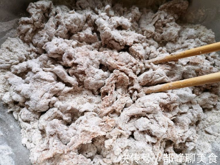 面团|零失败的黑麦粉馒头,营养美味,低脂健康,吃到饱也不怕长肉