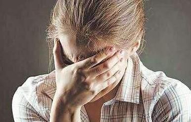 月经不调|45岁以后的女性,身体突然出现以下4种情况,说明更年期已到来