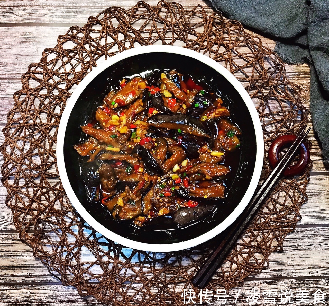 一道拿肉都不换的家常菜,做法简单,看着就想吃