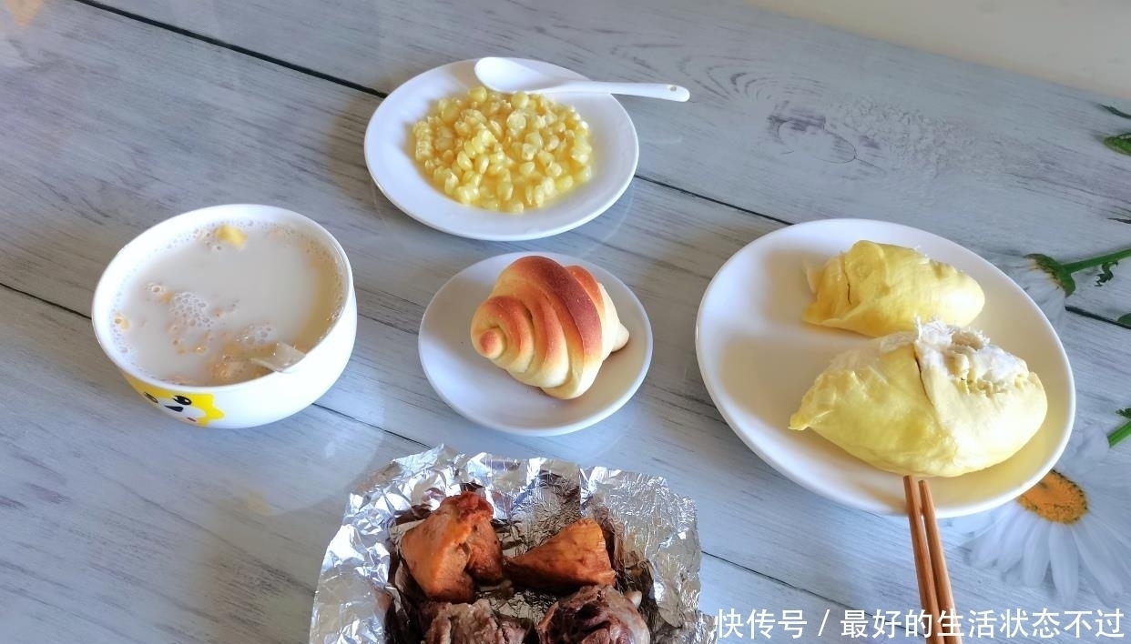 一个人|40多岁的女人早餐不凑合，一个人也要吃得像皇帝，吃满足才是王道