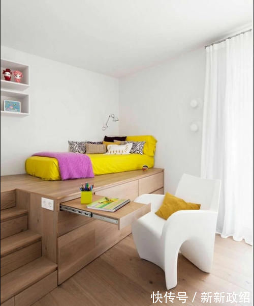 棚顶|外国人太会省空间了!小卧室打1.2米高柜子,加宽后棚顶当床用