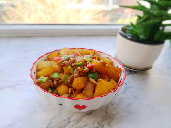 米饭只配一碗饭，我也会选#精致一人食#酱烧白萝卜