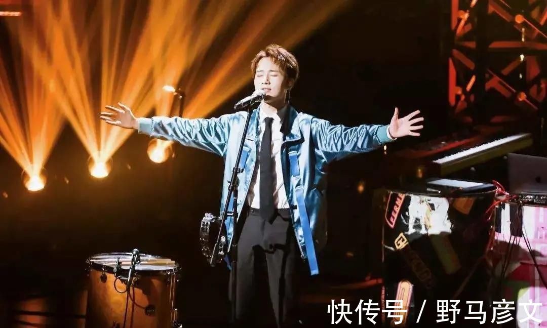 他是最惨《中国好声音》冠军,再次参赛轻松夺冠,却依旧不火!