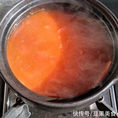 〔一人食〕暖洋洋香辣番茄鳕鱼锅