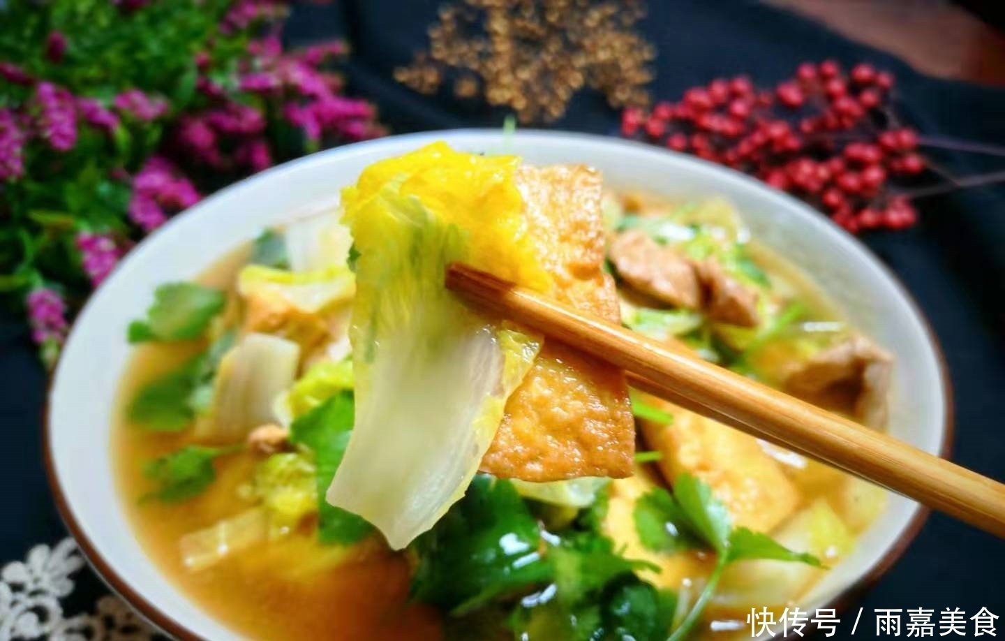 天冷晚餐就爱一锅炖,又香又解馋,吃着热乎又营养,汤汁都不剩!