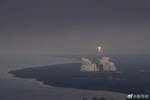 直击！高清大图看天和核心舱发射