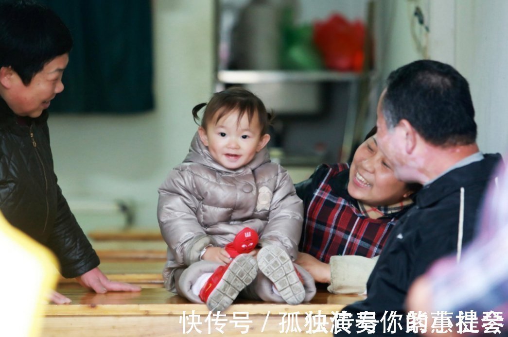 汤泡饭|老人是否真心疼孩子,不必在嘴上多说,周围人从“5件事”就能了解一二